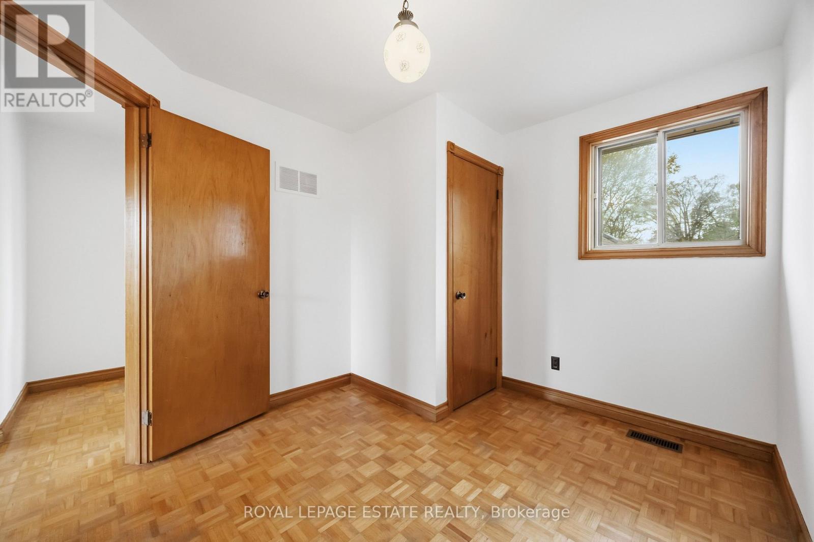 293 Harvie Avenue, Toronto, Ontario  M6E 4L2 - Photo 13 - W13133078