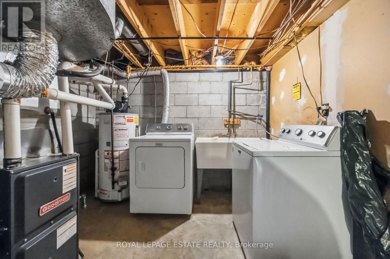 293 Harvie Avenue, Toronto, Ontario  M6E 4L2 - Photo 21 - W13133078