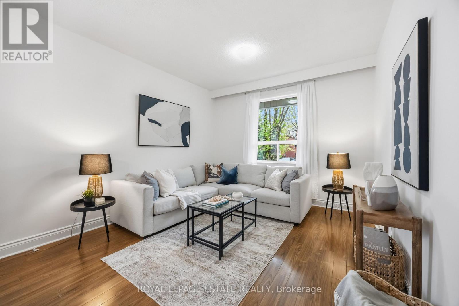 293 Harvie Avenue, Toronto, Ontario  M6E 4L2 - Photo 3 - W13133078