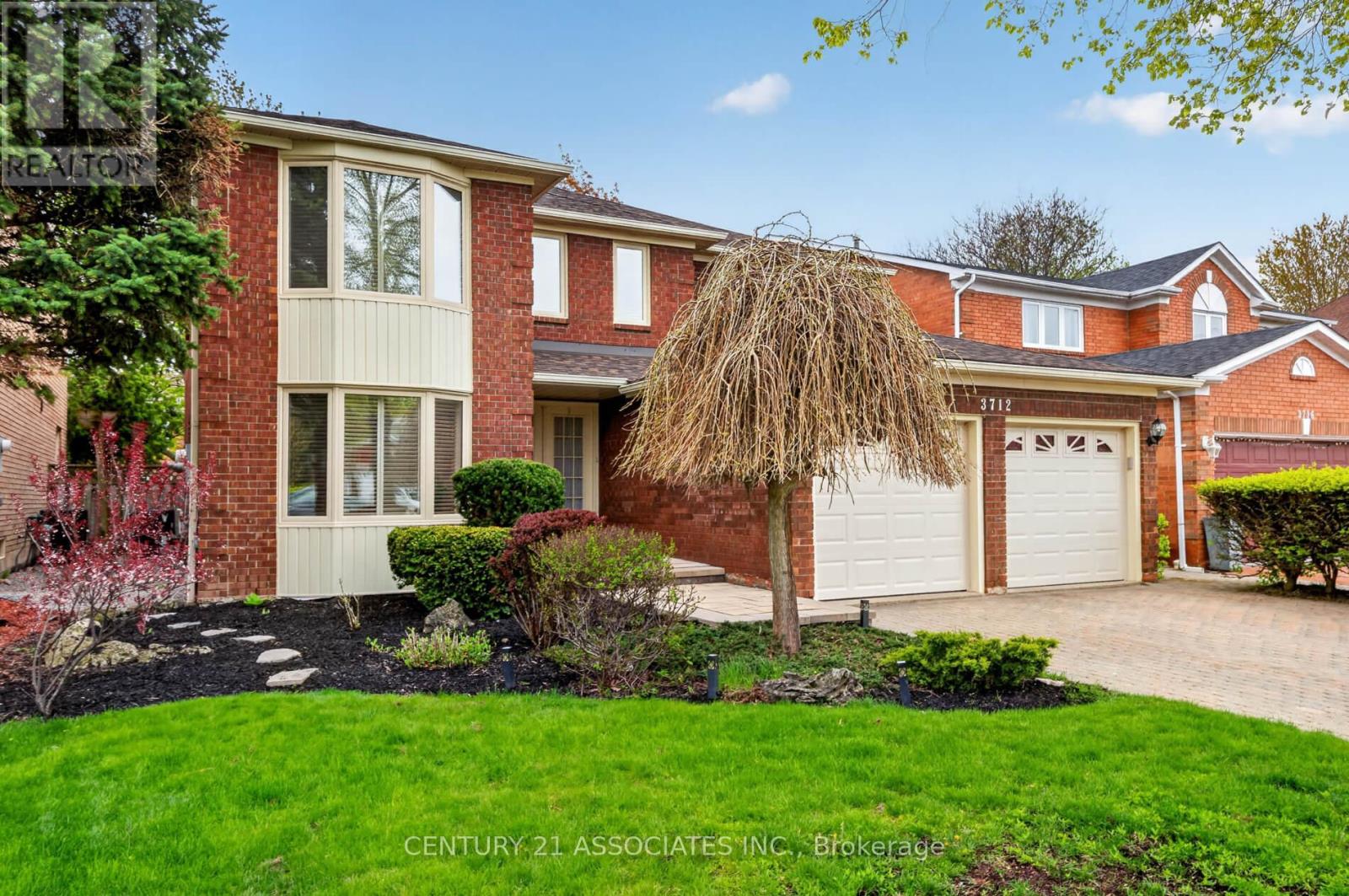 3712 Ketchum Court, Mississauga, Ontario  L5L 4S4 - Photo 2 - W13133112