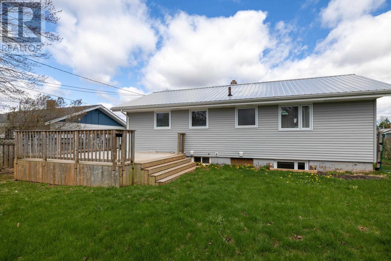 306 North Queen Elizabeth Drive, Charlottetown, Prince Edward Island  C1A 3B5 - Photo 24 - 202529753