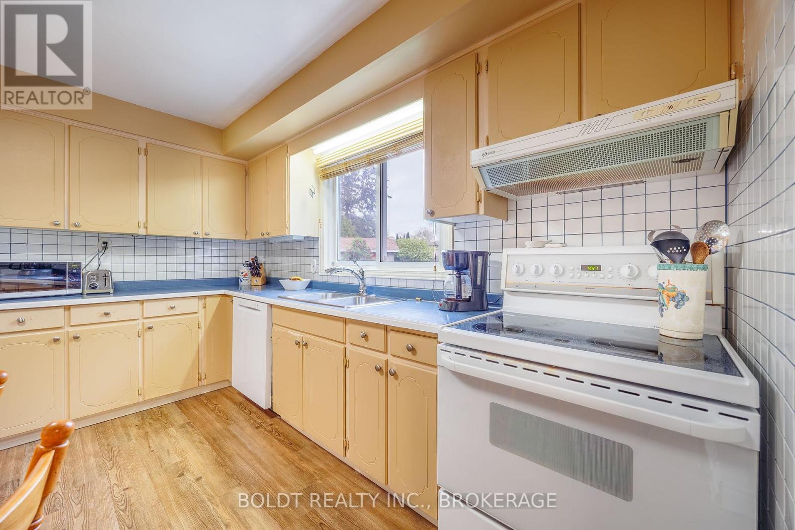 7 Halene Court, St. Catharines (Lakeshore), Ontario  L2M 6M3 - Photo 10 - X13133274
