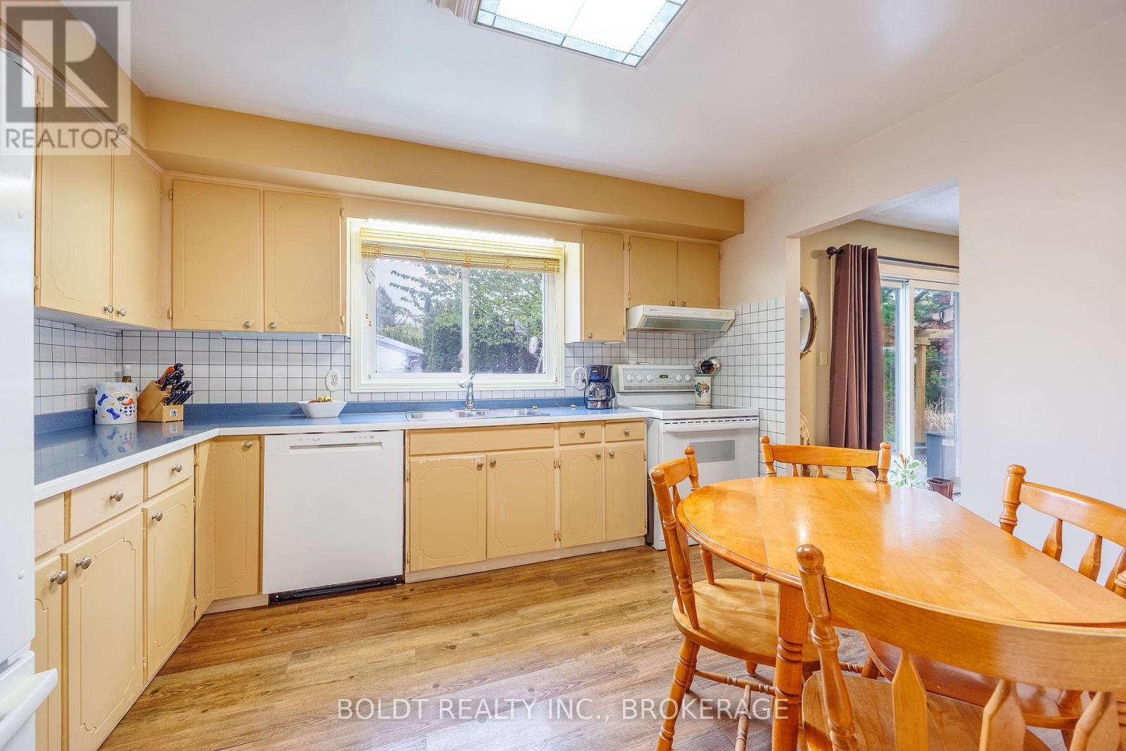 7 Halene Court, St. Catharines (Lakeshore), Ontario  L2M 6M3 - Photo 11 - X13133274