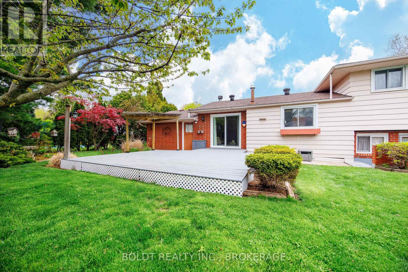 7 Halene Court, St. Catharines (Lakeshore), Ontario  L2M 6M3 - Photo 25 - X13133274