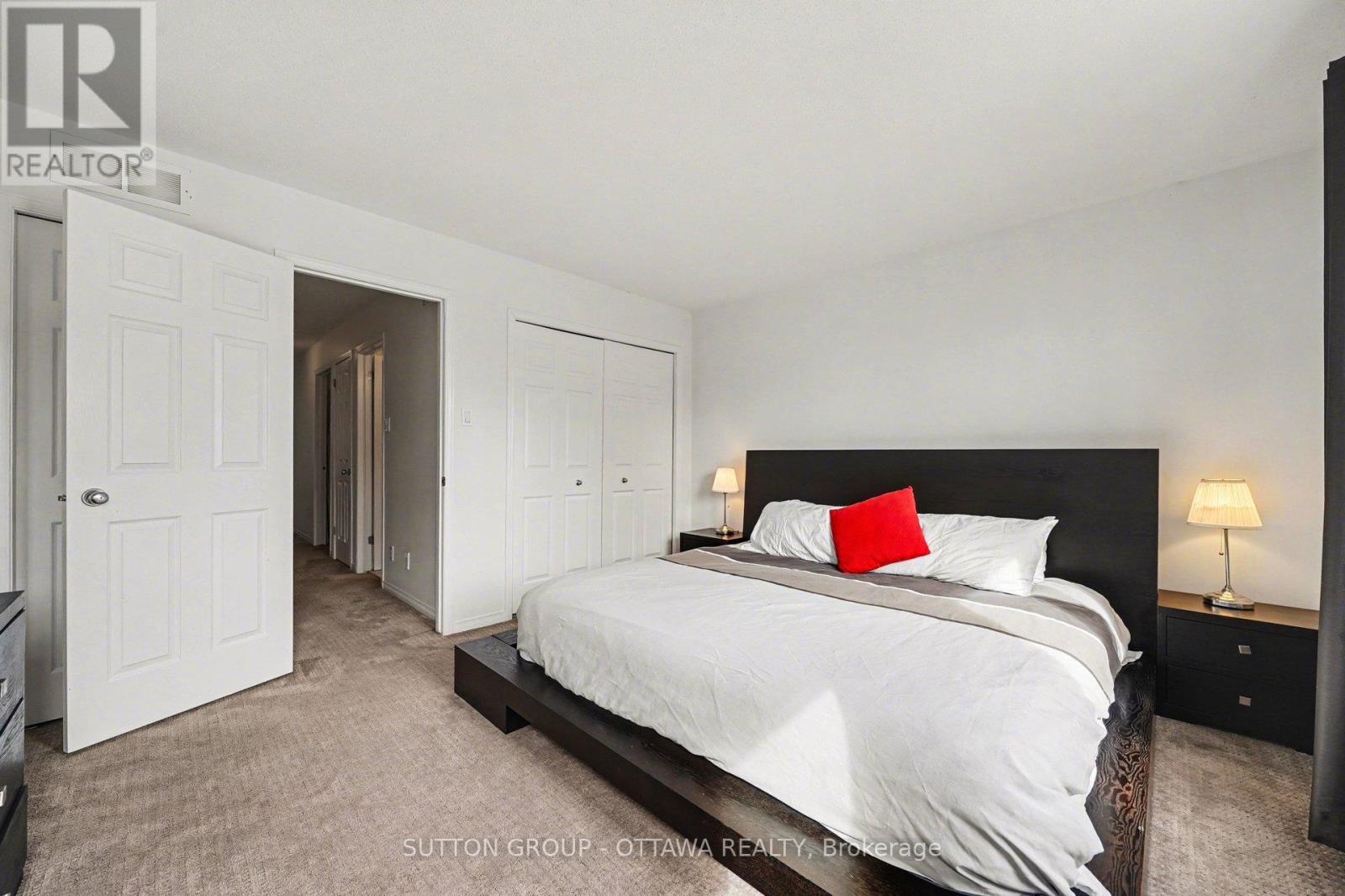 56 Steele Park Private, Ottawa, Ontario  K1J 0J2 - Photo 21 - X12869722