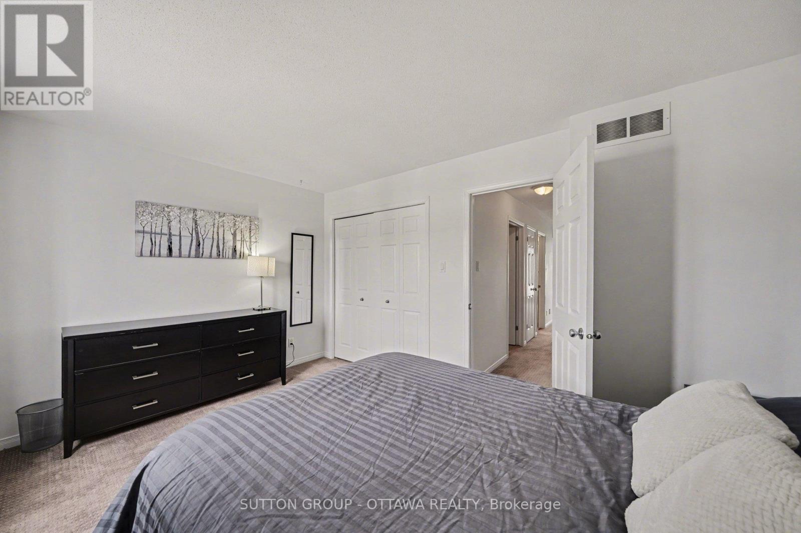 56 Steele Park Private, Ottawa, Ontario  K1J 0J2 - Photo 27 - X12869722