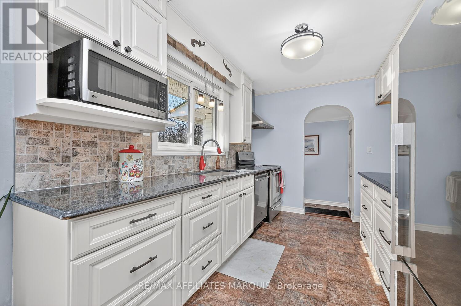 39 Golf Club Road, Rideau Lakes, Ontario  K7A 4S5 - Photo 14 - X12989106