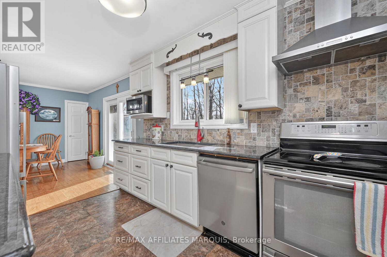 39 Golf Club Road, Rideau Lakes, Ontario  K7A 4S5 - Photo 17 - X12989106