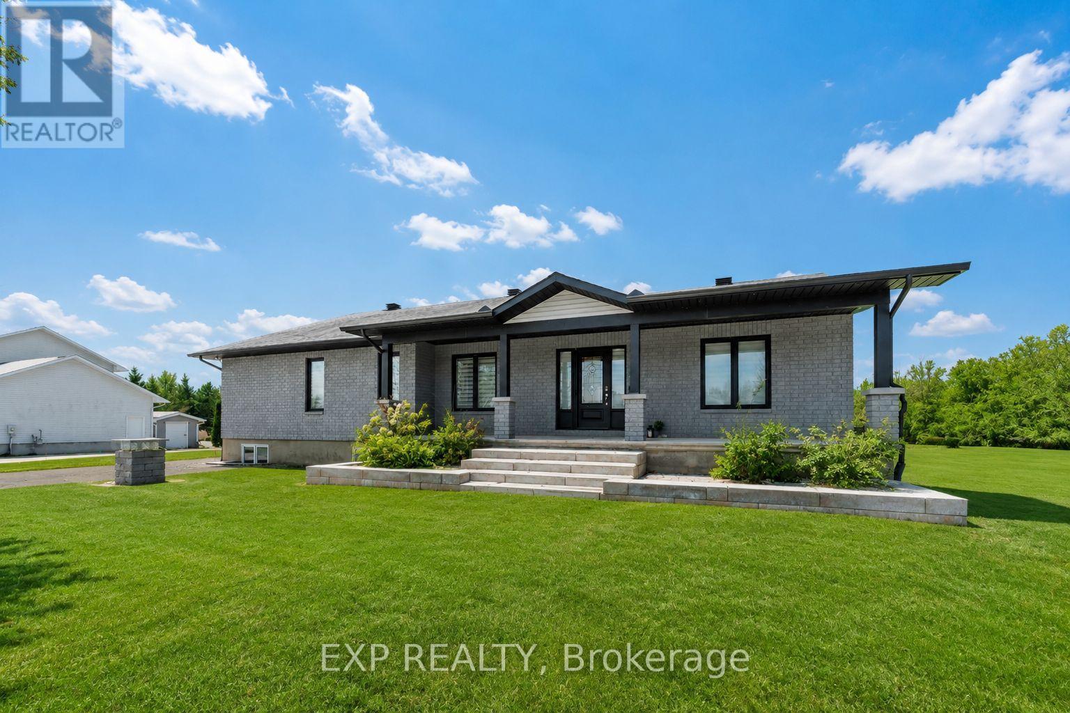 2760 JOHANNES STREET, Ottawa, Ontario