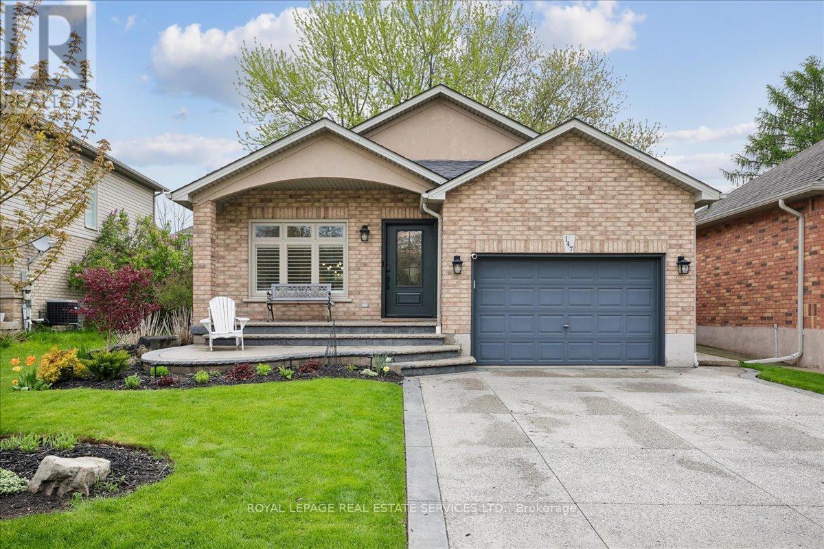 147 VALRIDGE DRIVE, Hamilton, Ontario