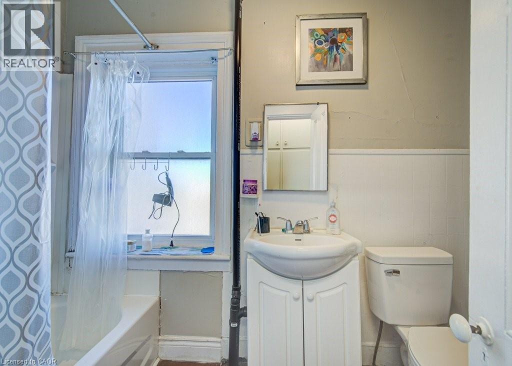 133 Darling Street, Brantford, Ontario  N3T 2L1 - Photo 15 - 40811220