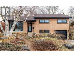7 GLENMORRIS Drive, Hamilton, Ontario