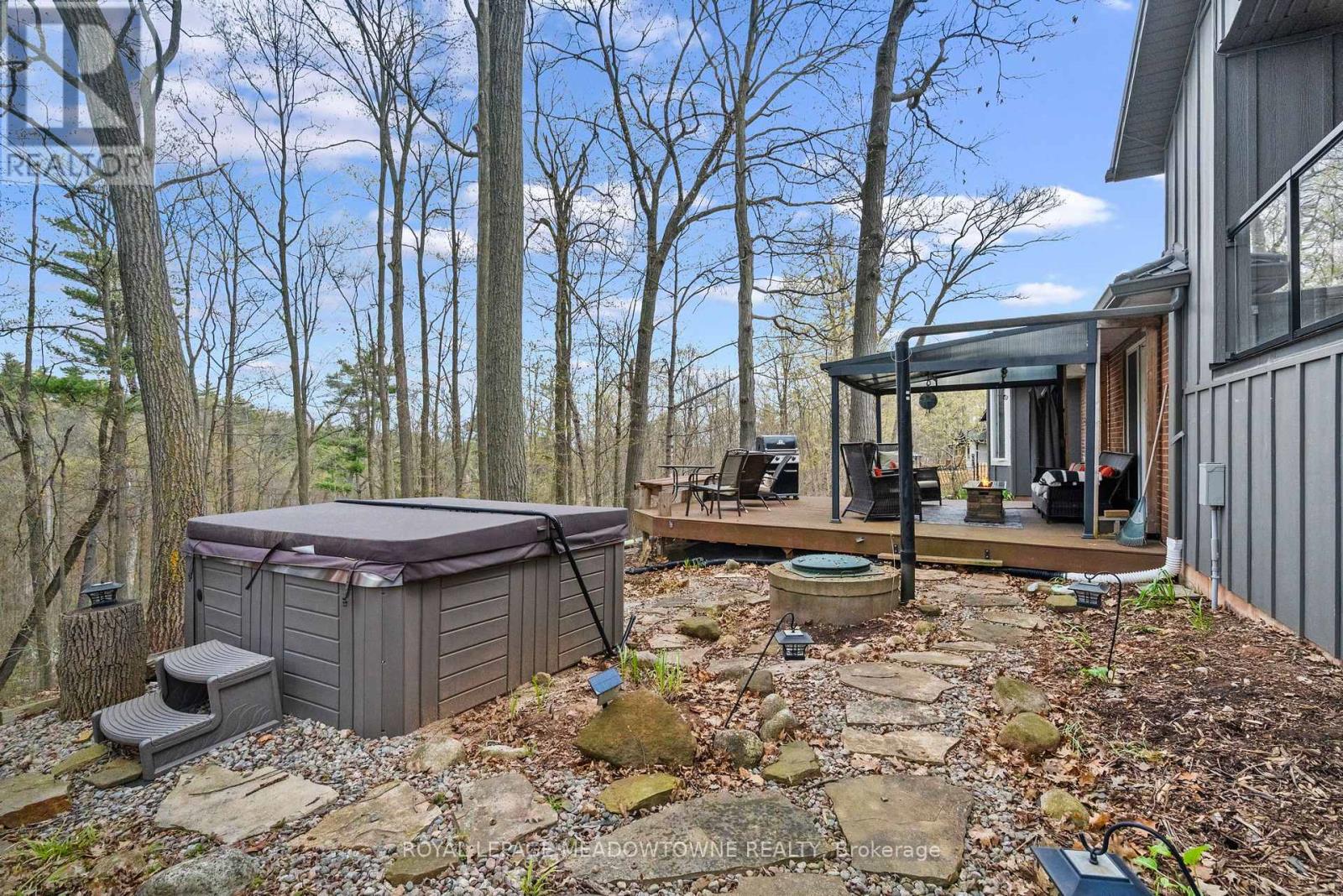 10621 Third Line, Halton Hills, Ontario  L9T 2X9 - Photo 36 - W13079664