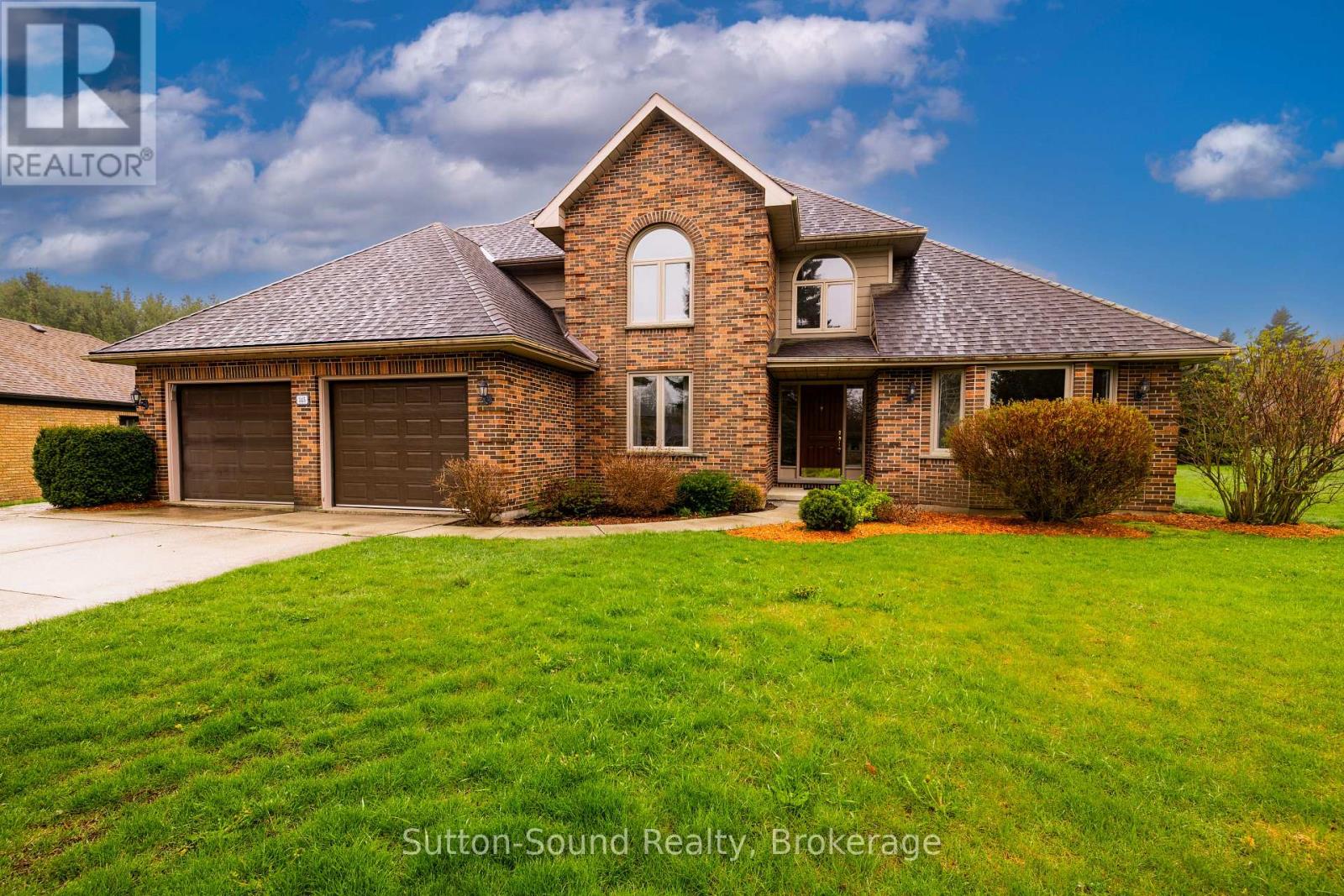 345 BEECHWOOD DRIVE, Georgian Bluffs, Ontario