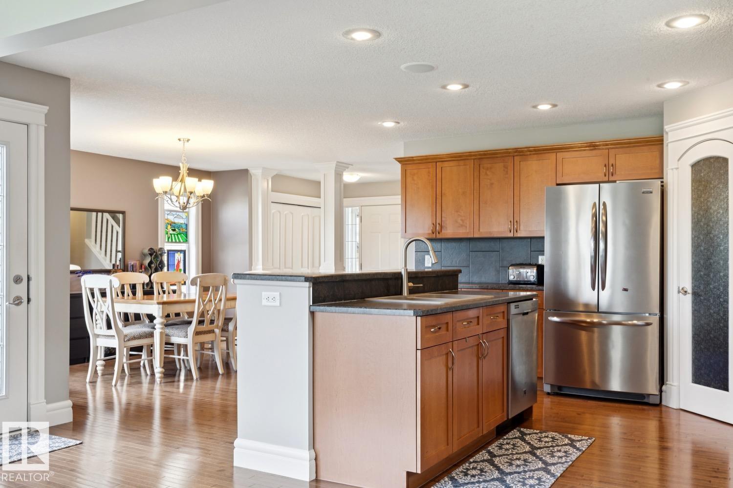 12067 21 Av Sw, Edmonton, Alberta  T6W 0C7 - Photo 4 - E4487948