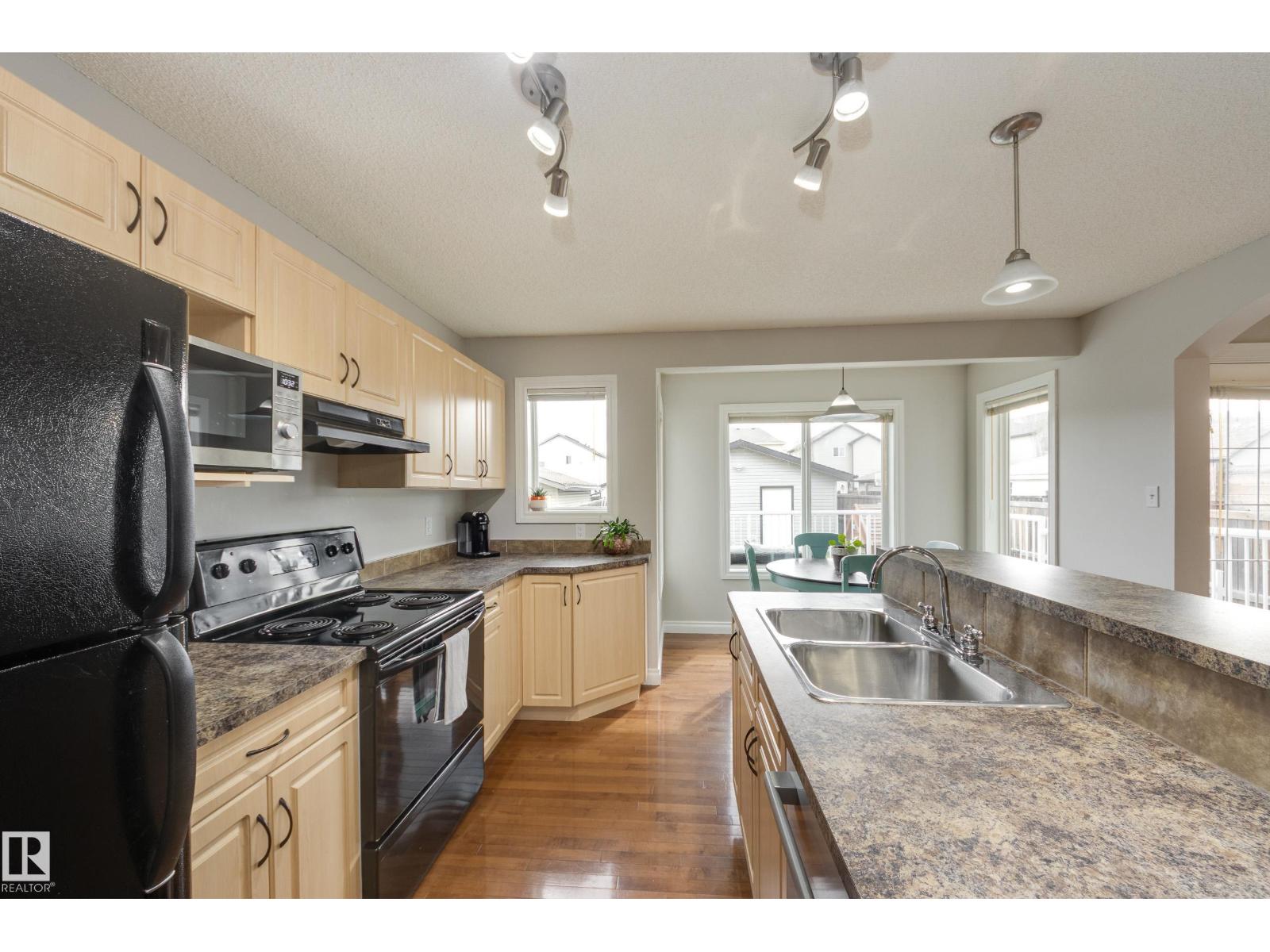 91 Summerfield Pt, Sherwood Park, Alberta  T8H 2P6 - Photo 10 - E4487949