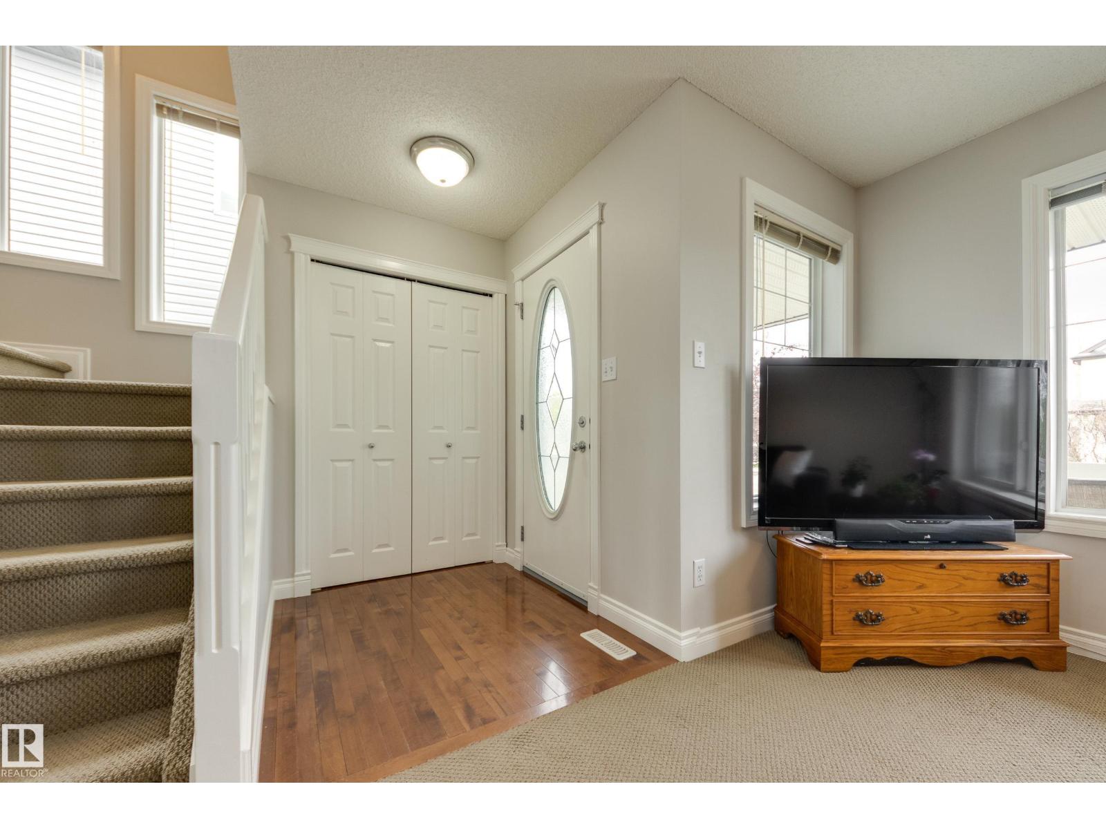 91 Summerfield Pt, Sherwood Park, Alberta  T8H 2P6 - Photo 2 - E4487949