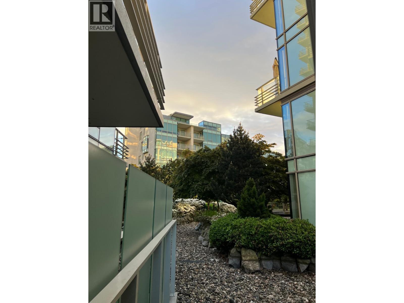 5199 Brighouse Way, Richmond, British Columbia  V7C 0A7 - Photo 11 - R3124110