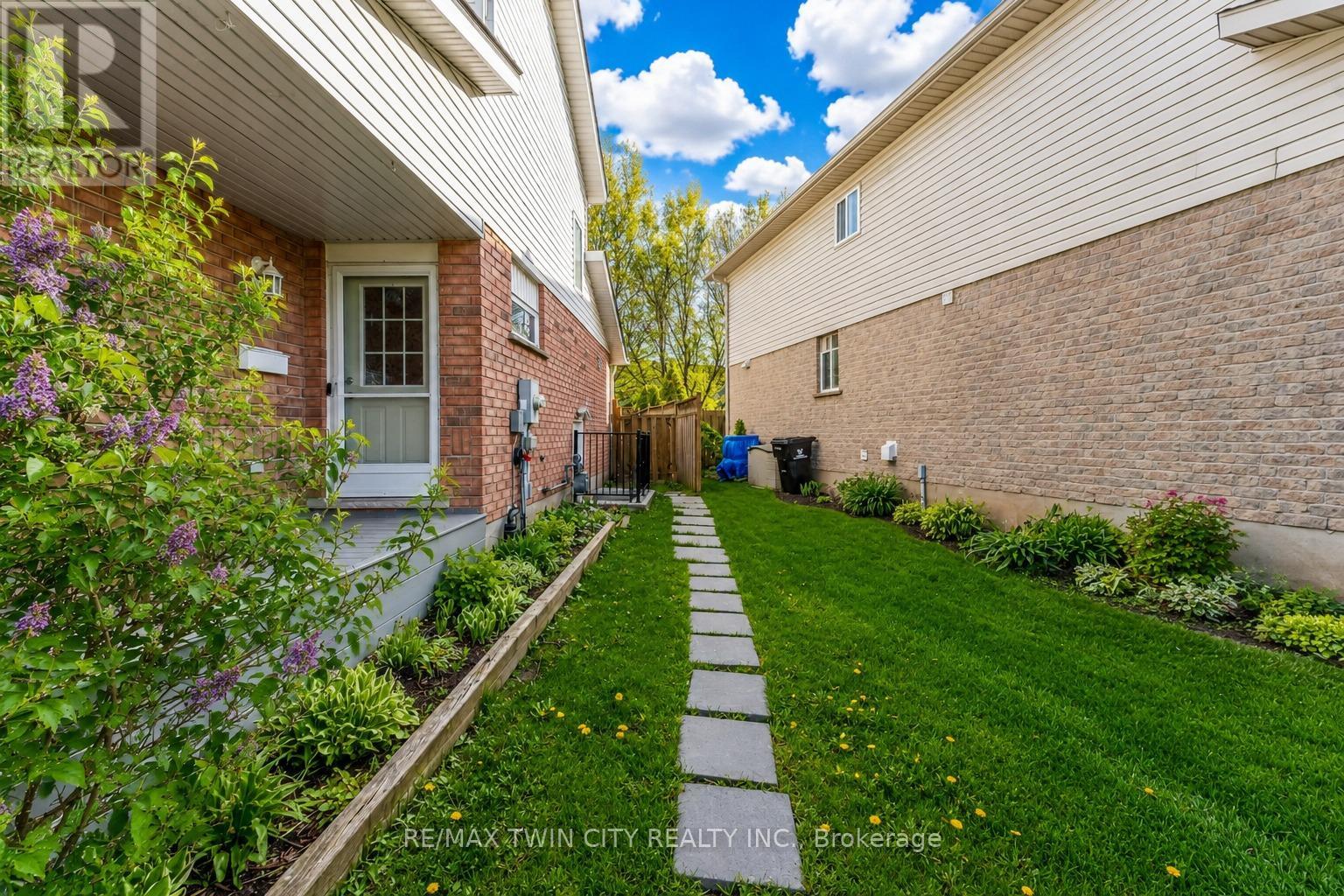 15 Copper Leaf Street, Kitchener, Ontario  N2E 3T3 - Photo 36 - X13122484