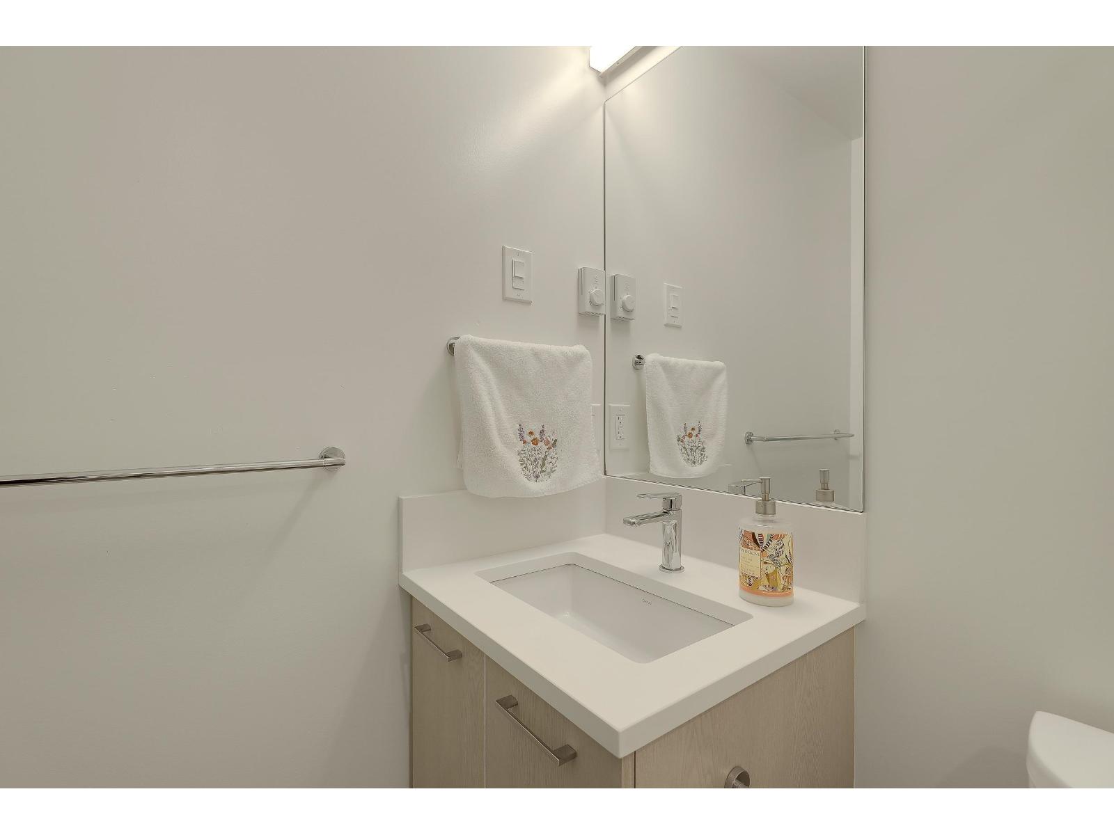 309 10777 138 Street, Surrey, British Columbia  V3T 0T5 - Photo 13 - R3111573