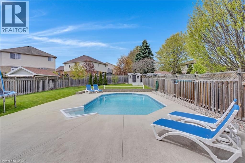 237 Waterbend Crescent, Kitchener, Ontario  N2A 4L3 - Photo 46 - 40830273