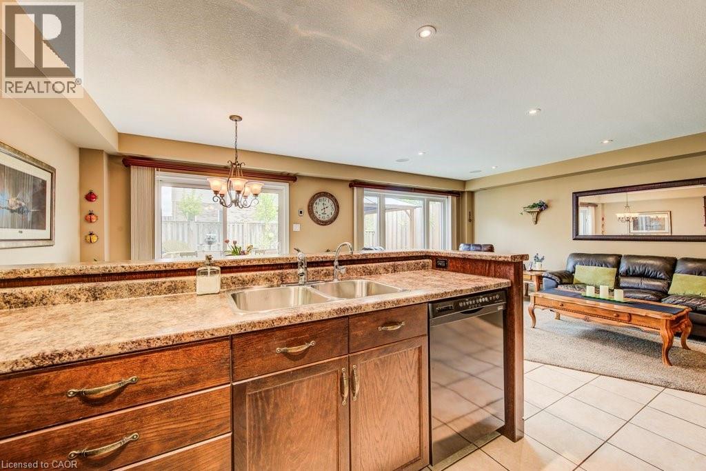 28 Walker Way, Guelph, Ontario  N1L 1T7 - Photo 20 - 40829151