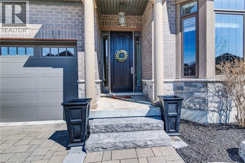 831 Copper Ridge Drive, Waterloo, Ontario  N2K 0B5 - Photo 4 - 40816079
