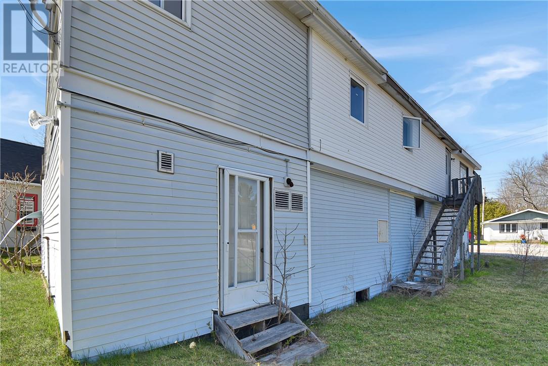 1238 Main Street, Whitefish Falls, Ontario  P0P 2H0 - Photo 3 - 2127806