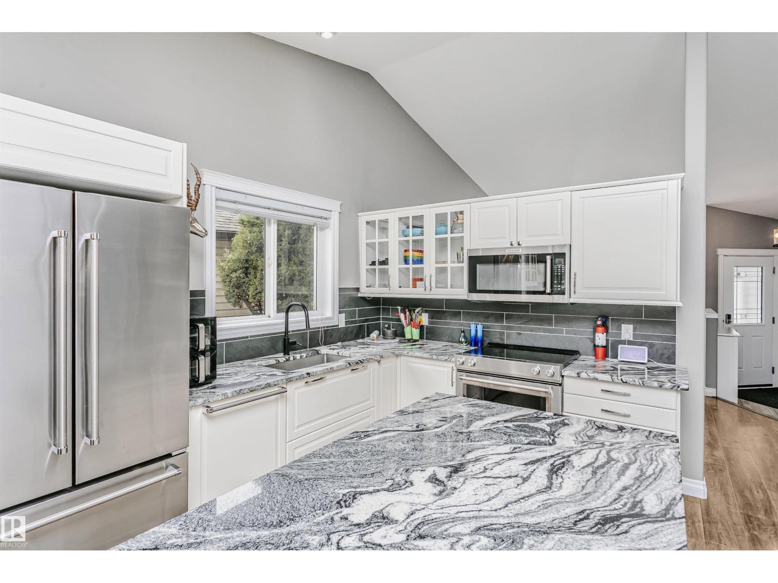 12907 136 St Nw Nw, Edmonton, Alberta  T5L 5C8 - Photo 13 - E4487950