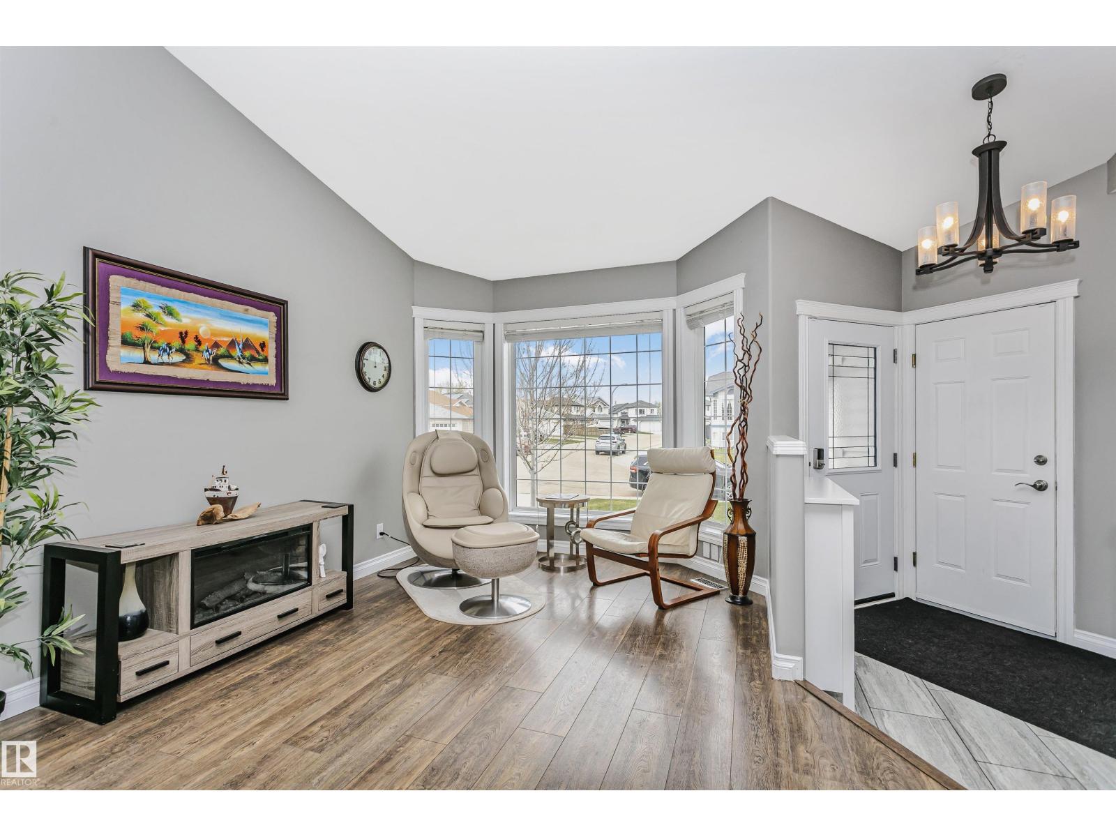 12907 136 St Nw Nw, Edmonton, Alberta  T5L 5C8 - Photo 5 - E4487950