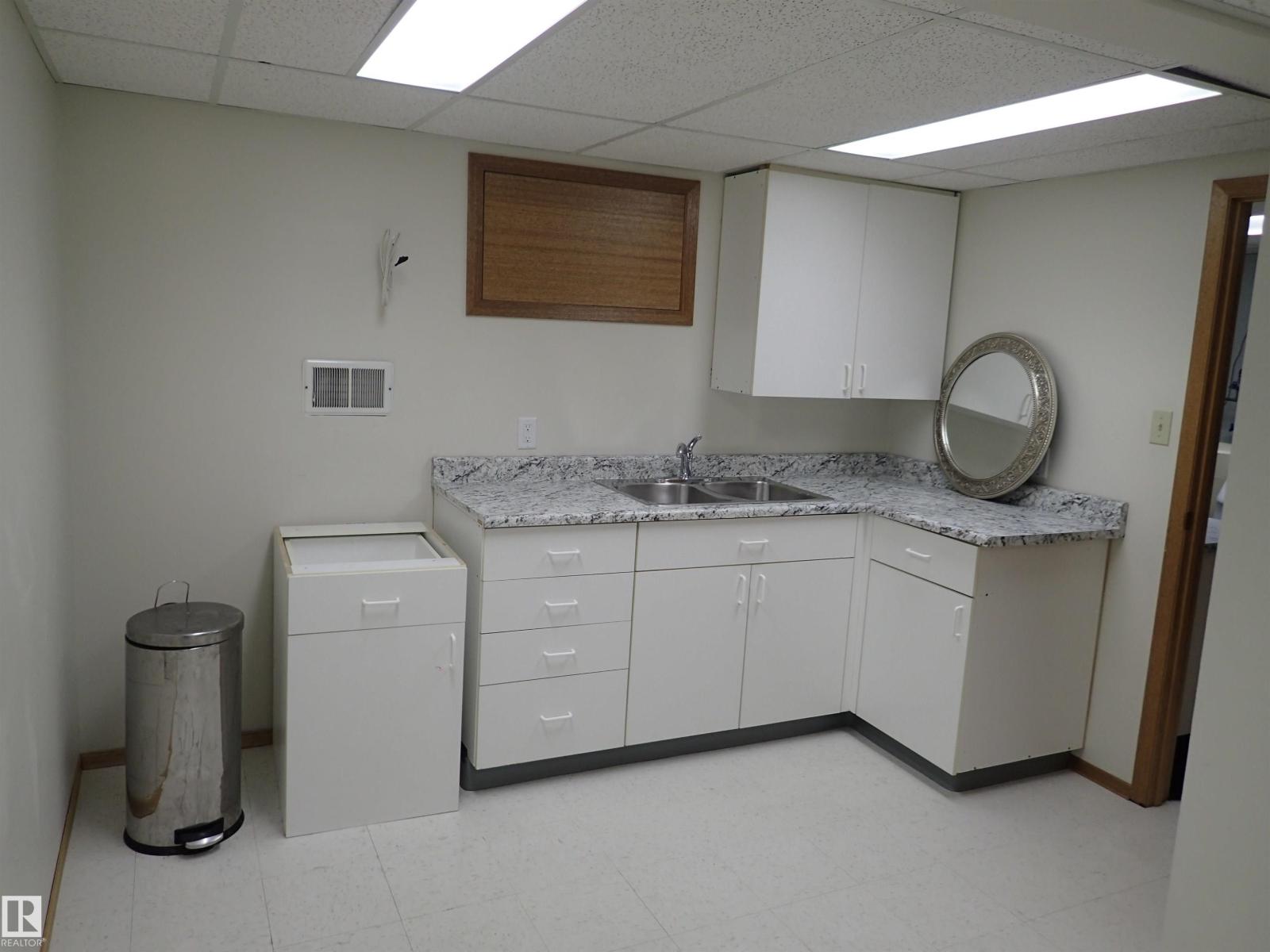 9126 117 St Nw, Edmonton, Alberta  T6G 1R9 - Photo 30 - E4487953