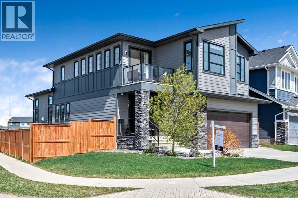 801 Sailfin Drive, Rural Rocky View County, Alberta  T3Z 0G4 - Photo 3 - A2289824