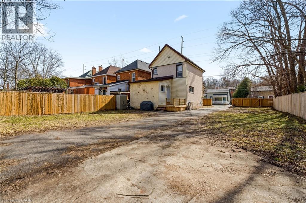 35 Dundas Street, Dundas, Ontario  L8H 1A1 - Photo 23 - 40829417