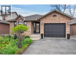 802 UPPER HORNING Road, Hamilton, Ontario