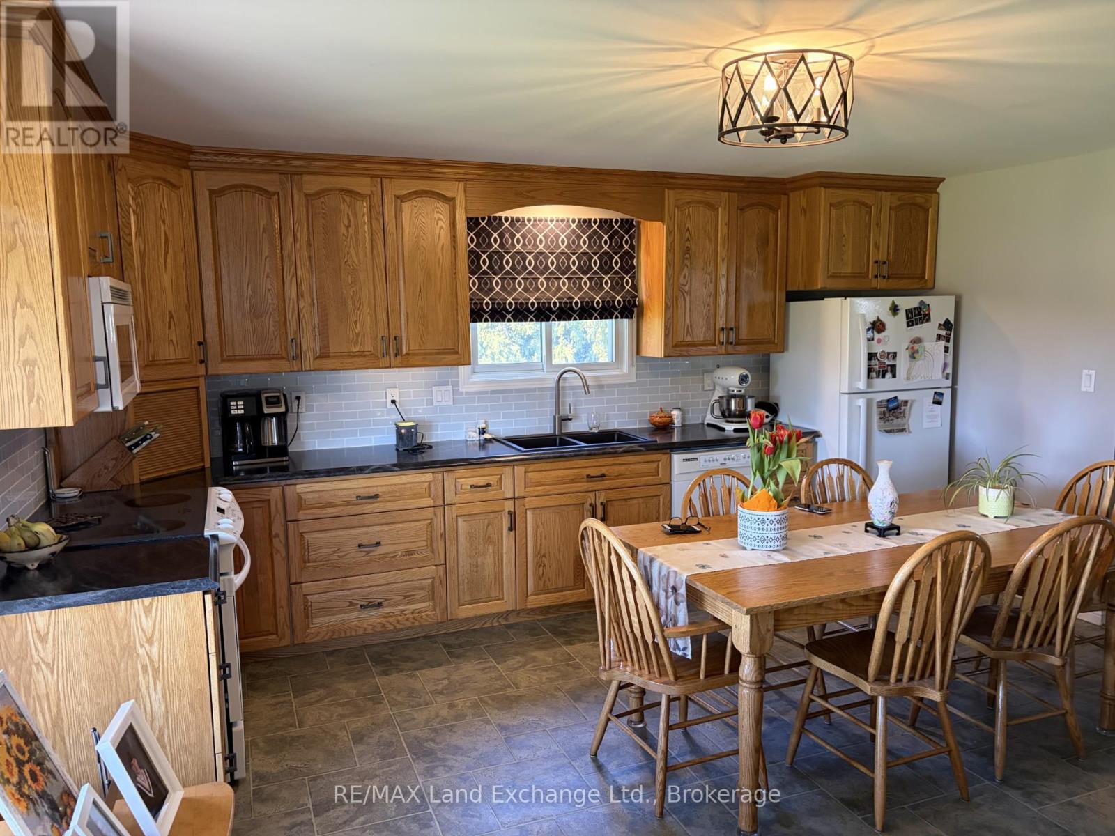 3235 9 Highway, Brockton, Ontario  N0G 2V0 - Photo 10 - X13133174