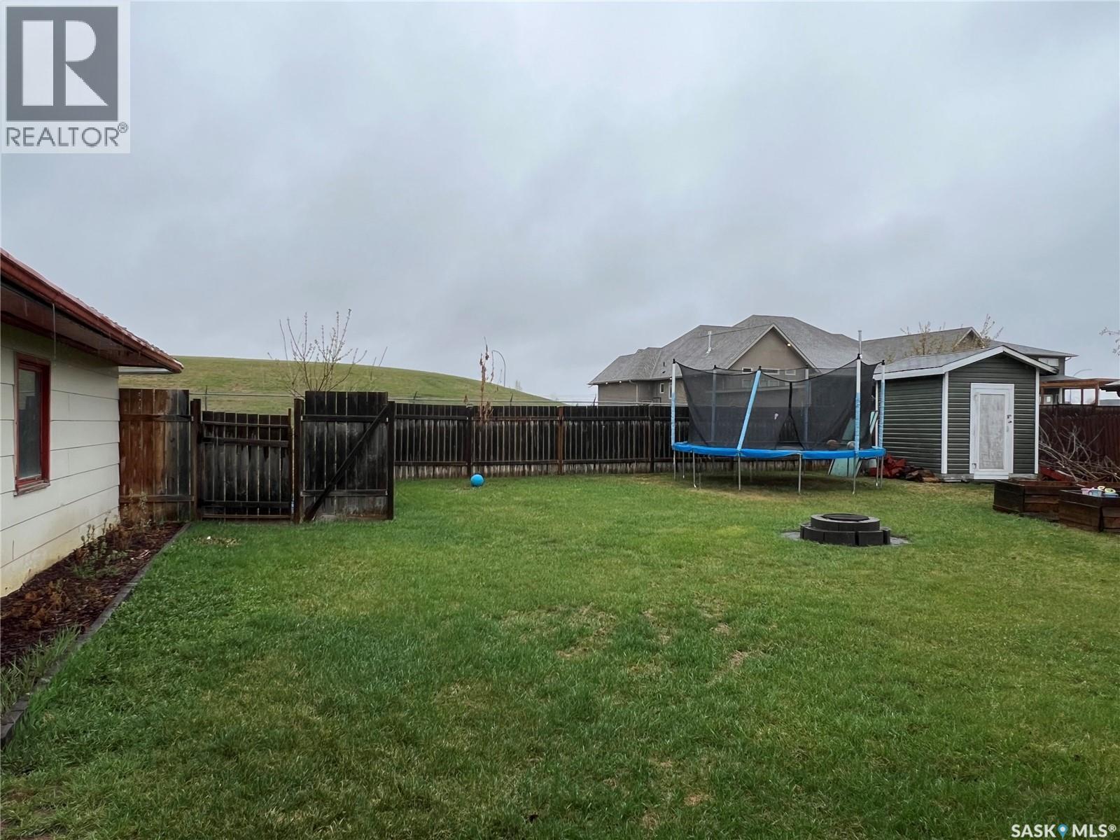 23 Marion Crescent, Meadow Lake, Saskatchewan  S9X 1B7 - Photo 28 - SK036048