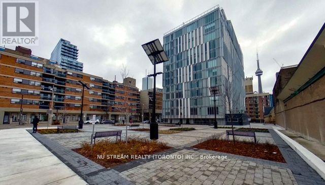 405 - 50 MCCAUL STREET, Toronto, Ontario
