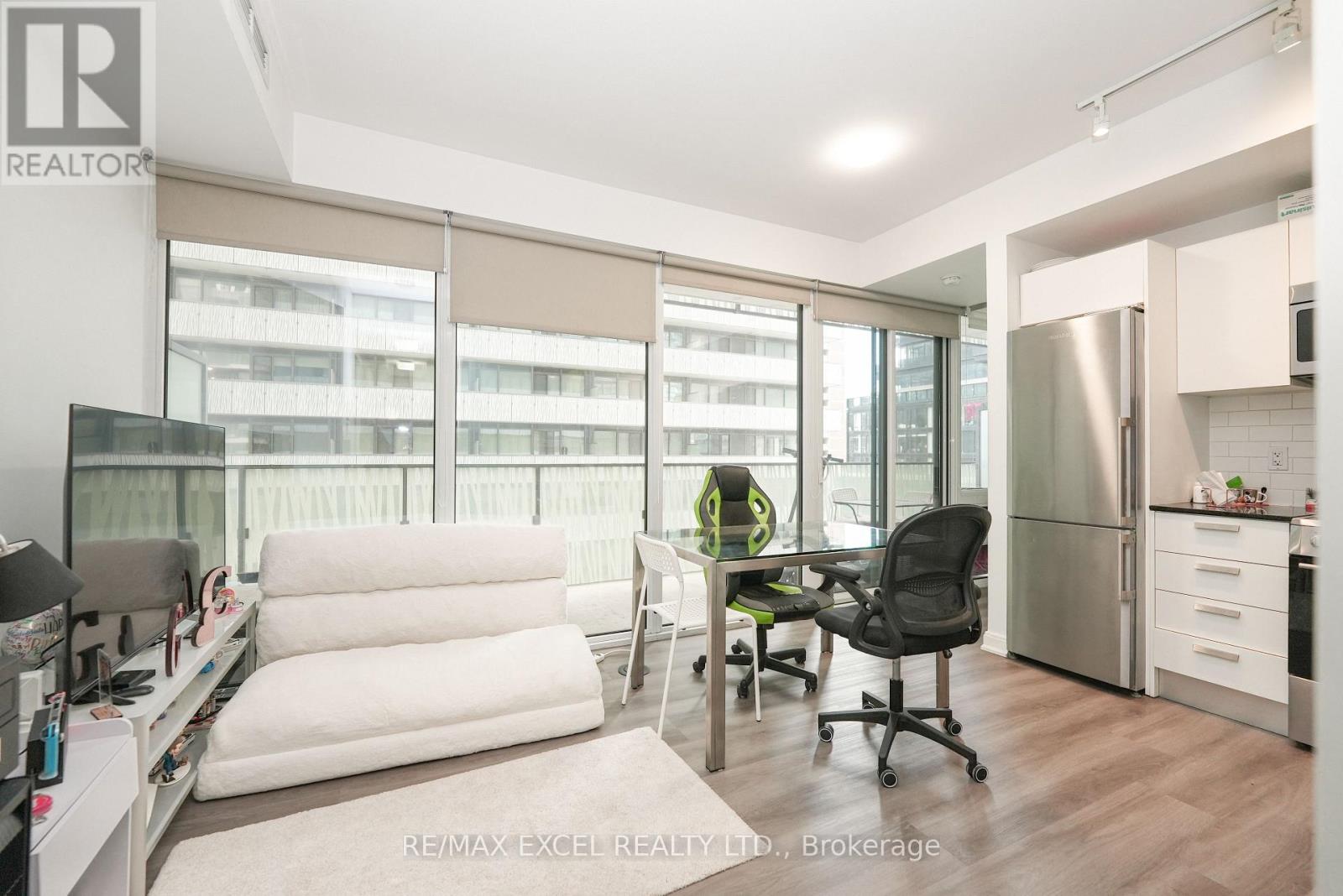 510 - 42 Charles Street E, Toronto, Ontario  M4Y 0B7 - Photo 2 - C13133328