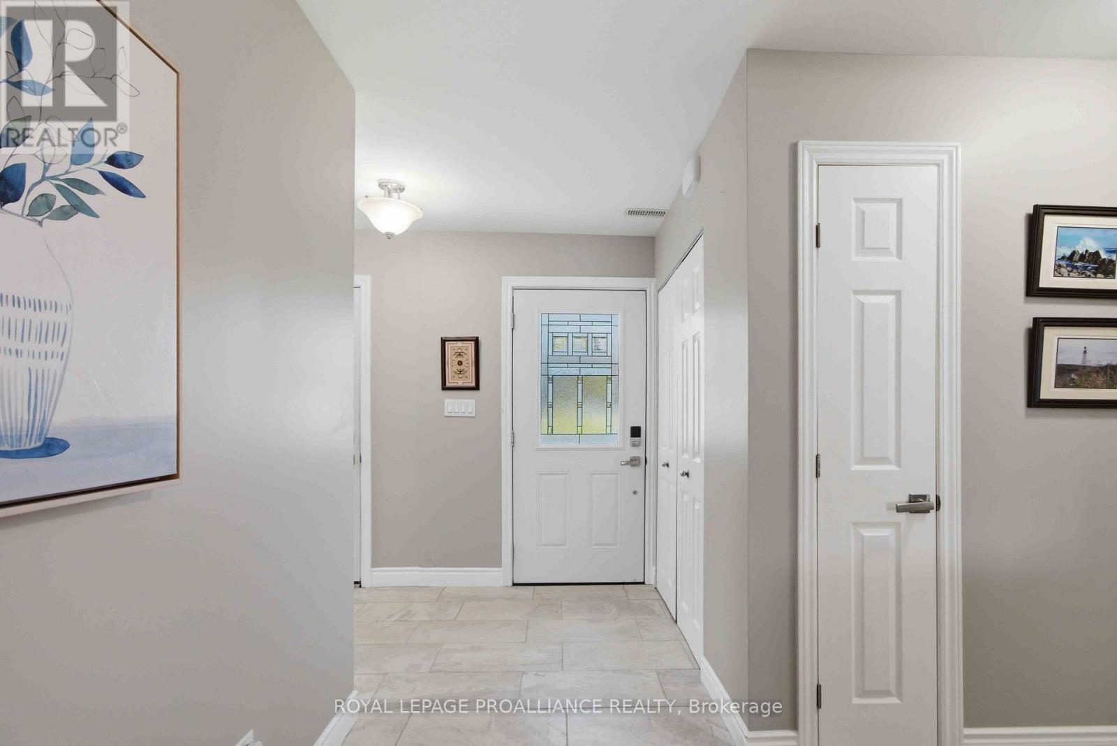 89 Prior Lane, Quinte West, Ontario  K0K 2C0 - Photo 3 - X13128234