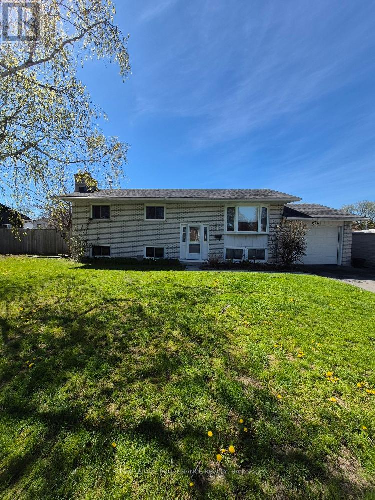 4 O'neil Crescent, Quinte West, Ontario  K8V 5Y6 - Photo 1 - X12981374