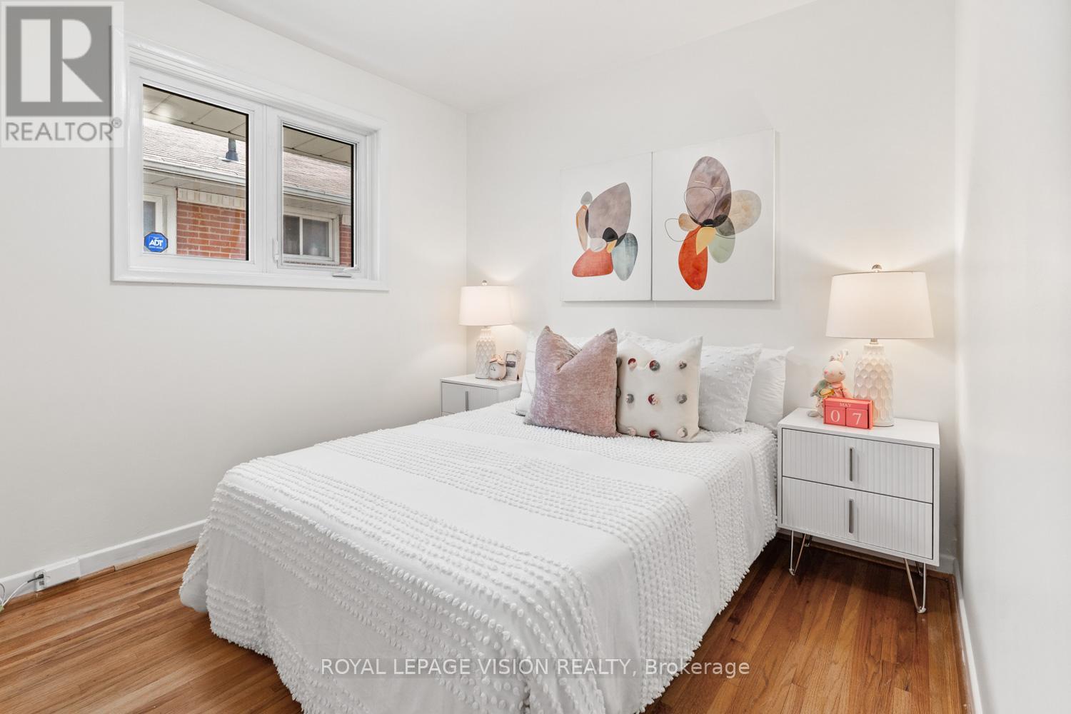 6 Macduff Crescent, Toronto, Ontario  M1M 1X5 - Photo 22 - E13133312