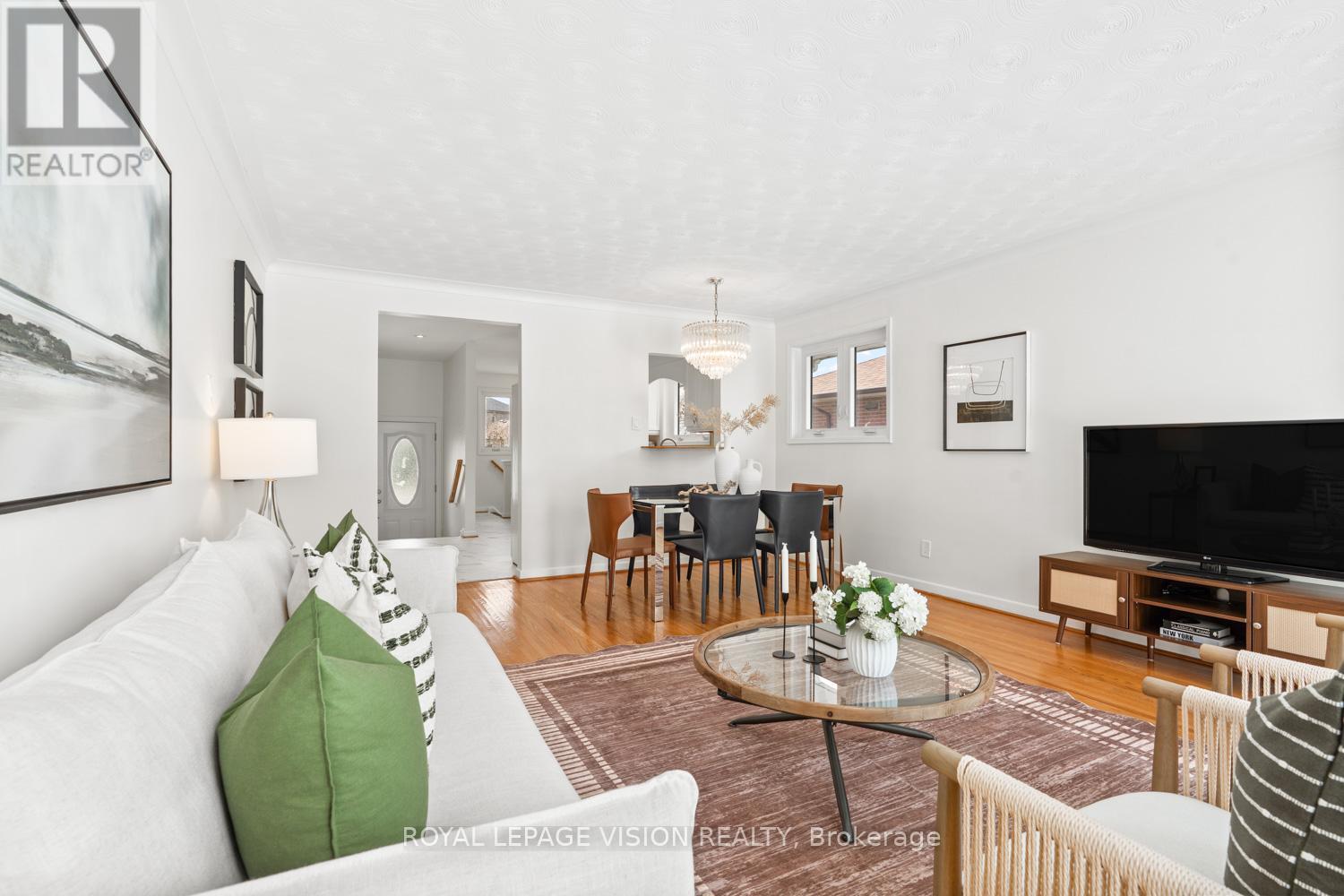 6 Macduff Crescent, Toronto, Ontario  M1M 1X5 - Photo 6 - E13133312