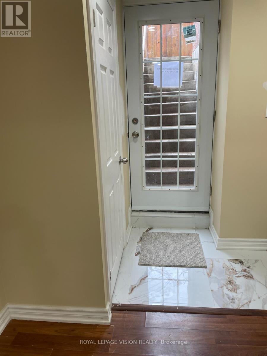 Bsmt - 193 Britannia Avenue E, Oshawa, Ontario  L1L 0B4 - Photo 2 - E13133350