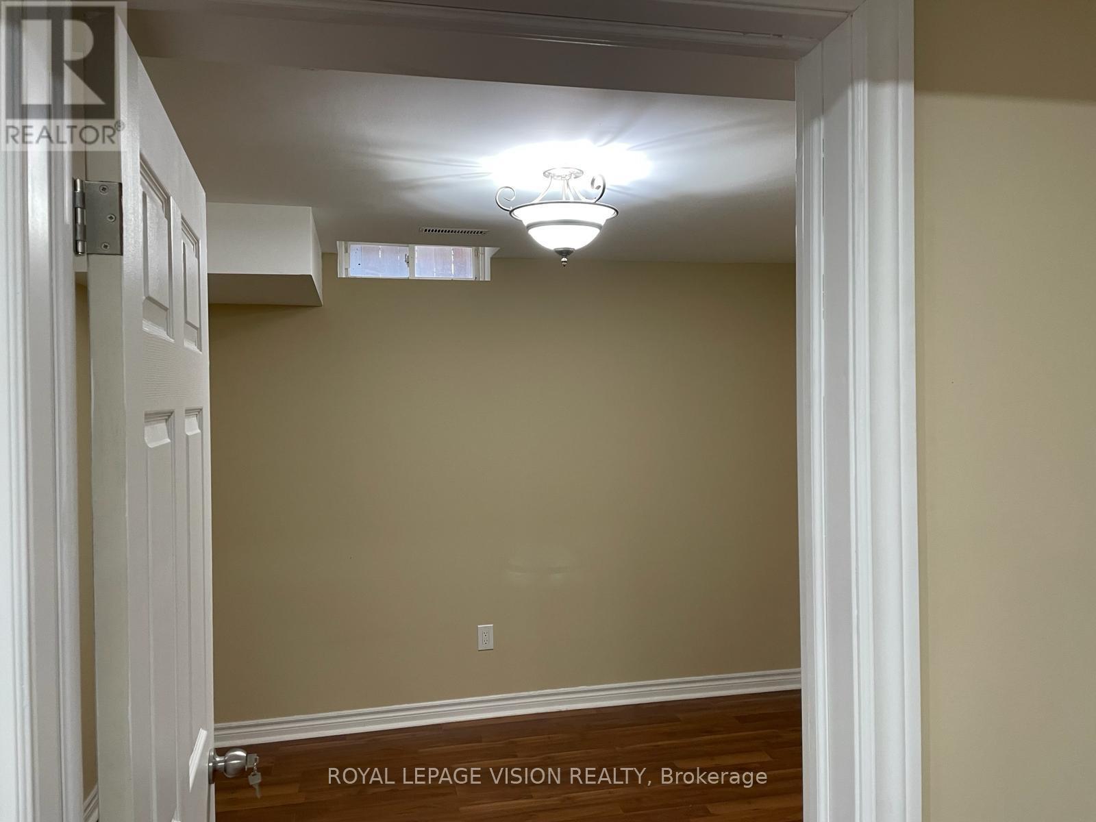 Bsmt - 193 Britannia Avenue E, Oshawa, Ontario  L1L 0B4 - Photo 4 - E13133350