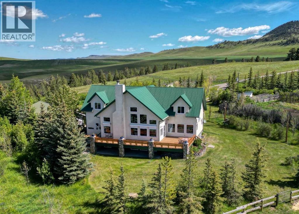 8416 Rge Rd 1-3, Rural Pincher Creek No. 9, Alberta  T0K 0P0 - Photo 1 - A2290379