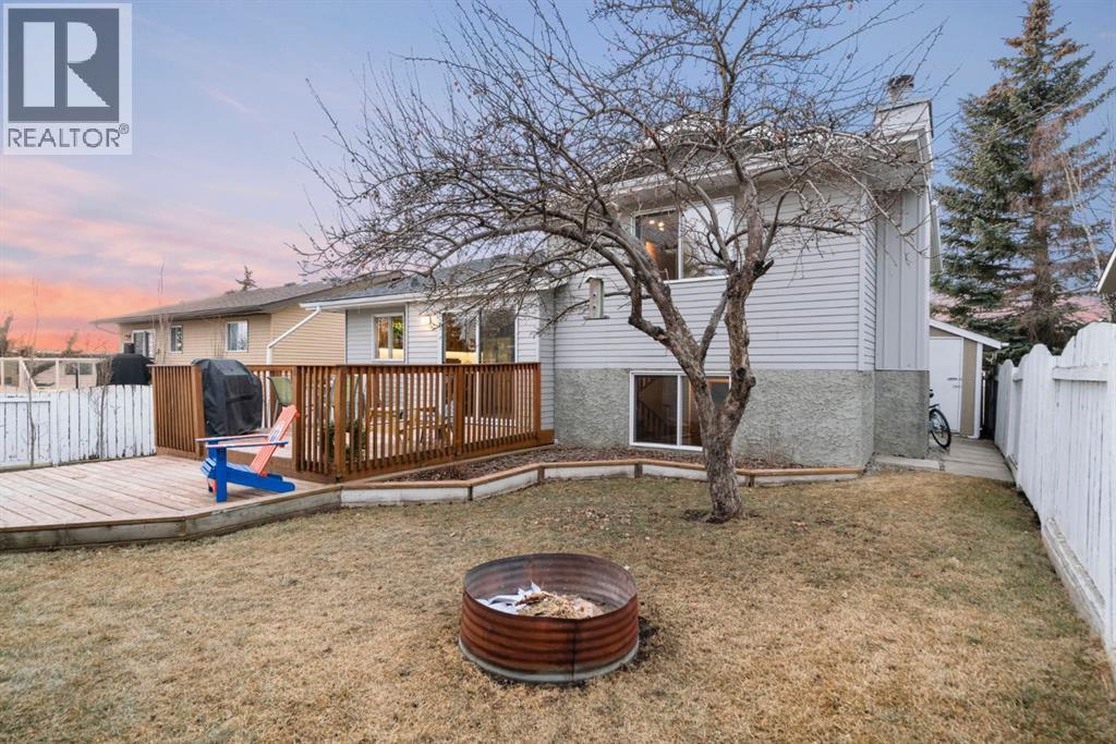 10 Carolina Drive W, Cochrane, Alberta  T4C 1C2 - Photo 46 - A2284084