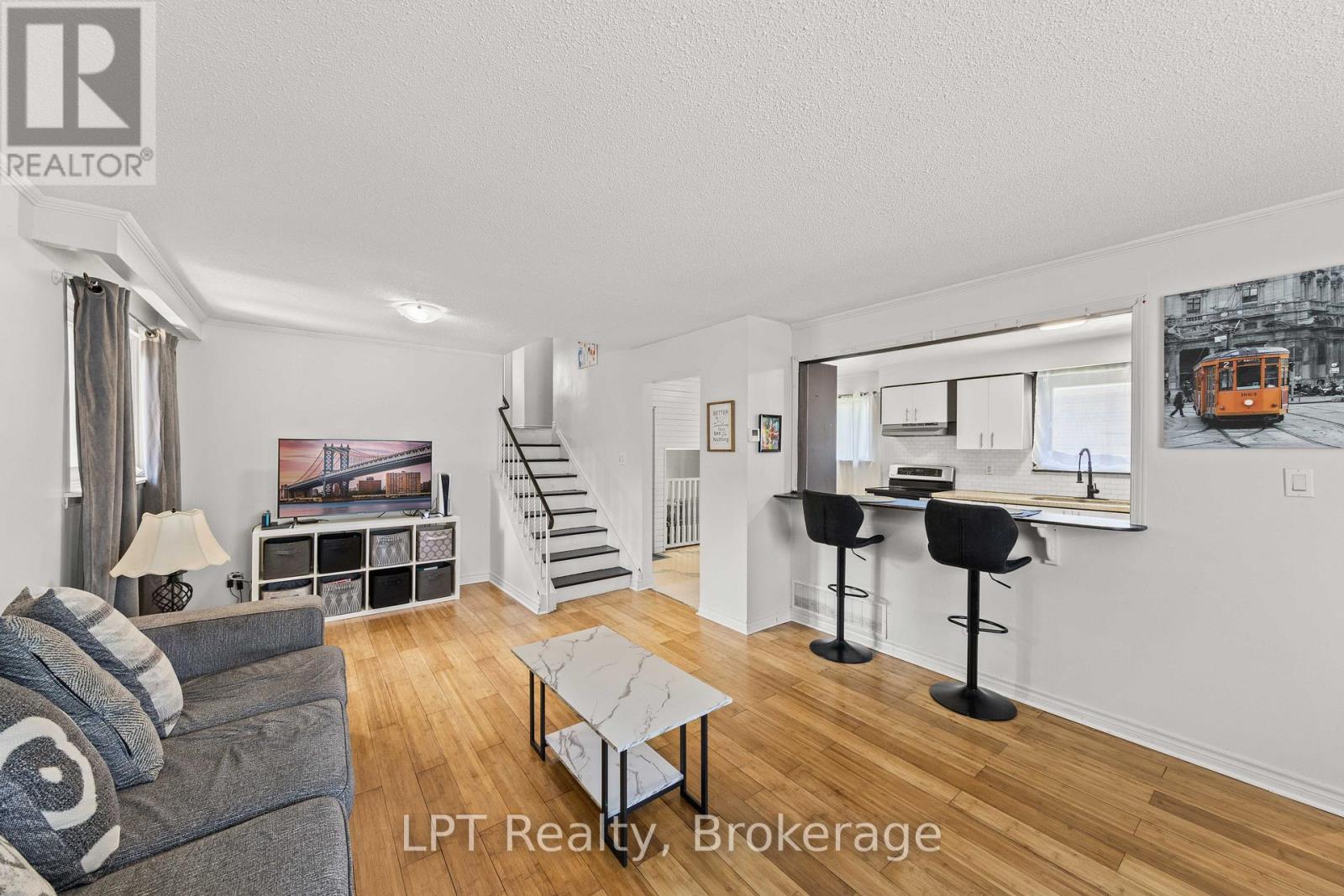 7 Briarbluff Avenue, Toronto, Ontario  M1E 3H2 - Photo 11 - E13133528