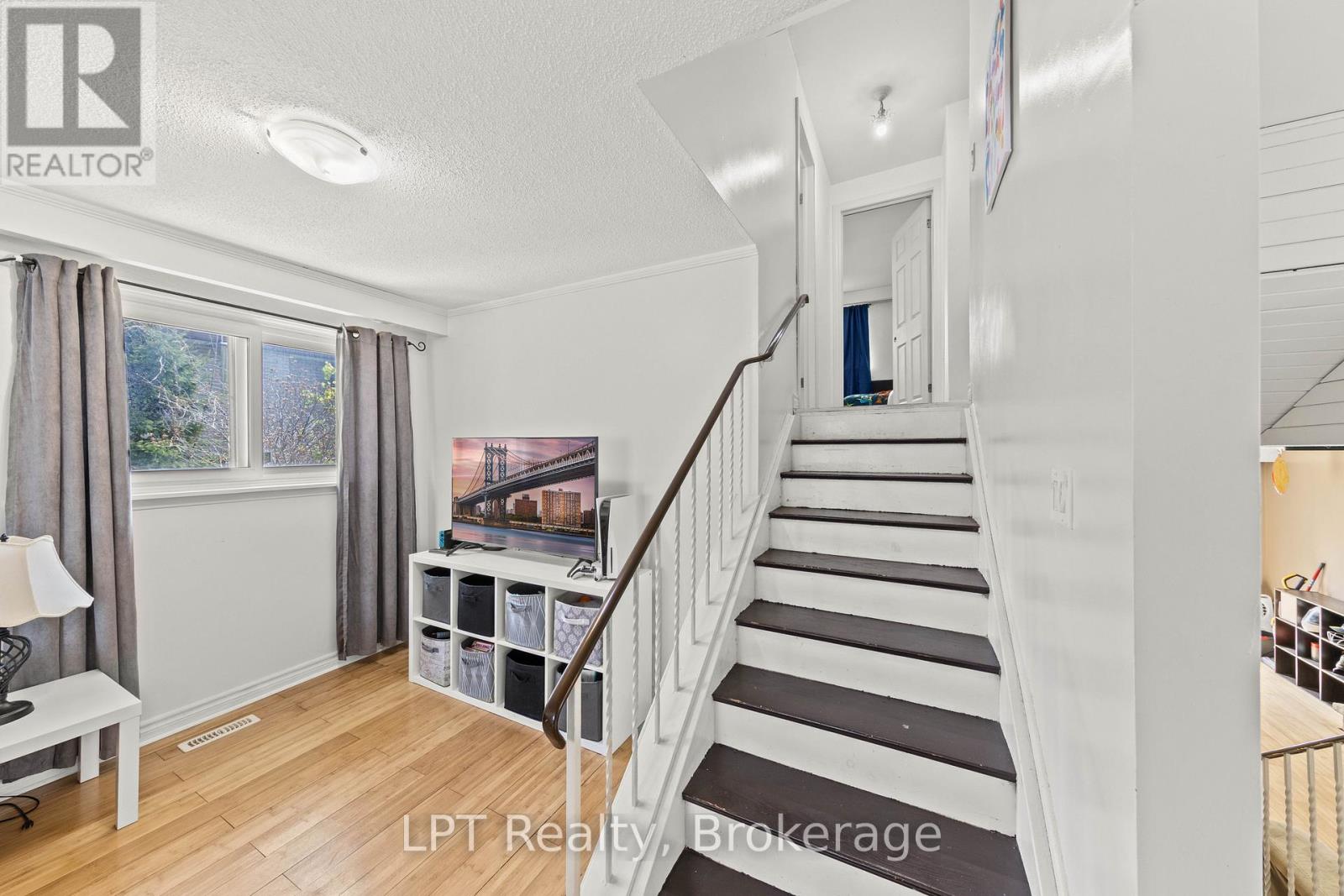 7 Briarbluff Avenue, Toronto, Ontario  M1E 3H2 - Photo 33 - E13133528