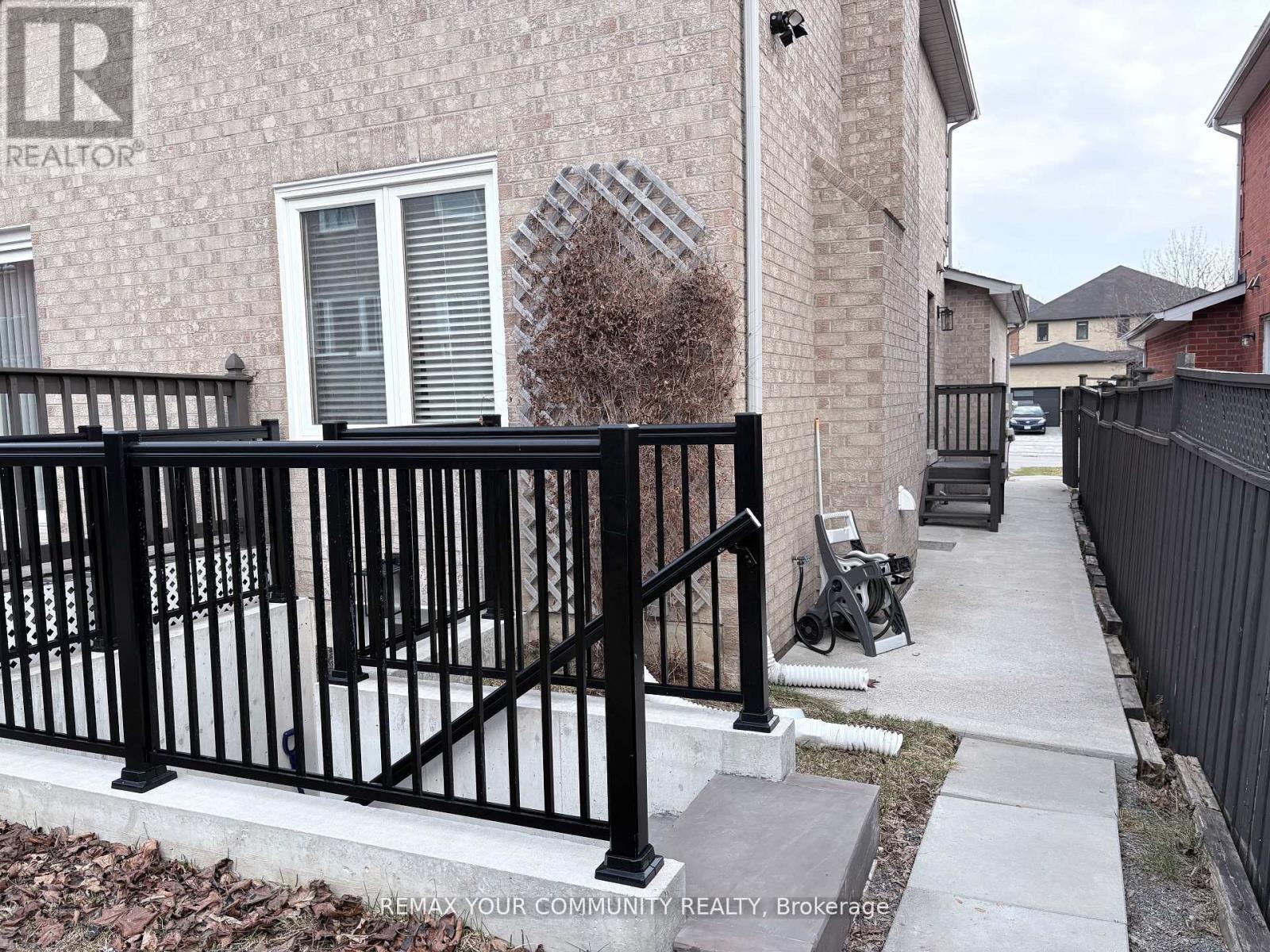 Basement - 39 Nelson Circle, Newmarket, Ontario  L3X 1R1 - Photo 3 - N13133196