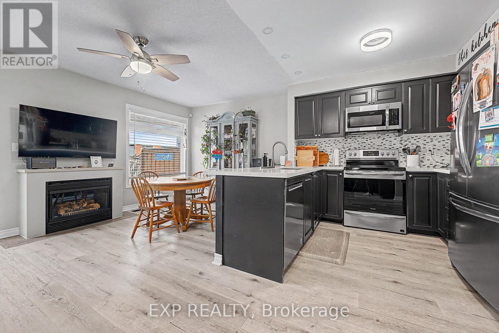 457 Heddle Crescent, Newmarket, Ontario  L3X 2J4 - Photo 12 - N13133270